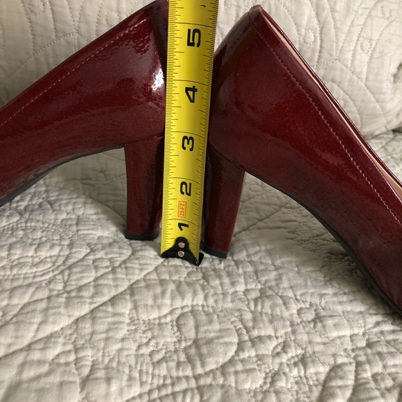 Etienne Aigner, 6.5, Ruby Red Heels - Picture 4 of 4